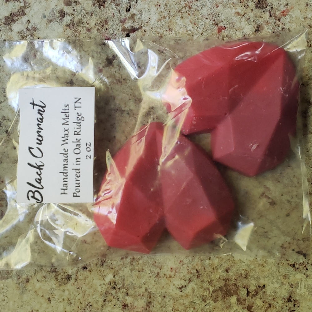 Black Currant Wax Melts 2 Geo Hearts